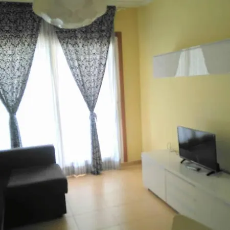 Apartamento Playa Con Terraza Apartment *